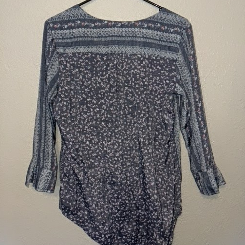 Button up top - Picture 2 of 2